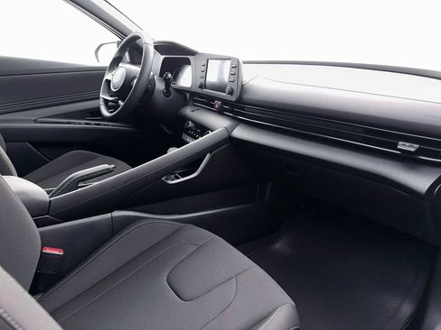 New 2026 Hyundai Elantra Sport FWD image 15