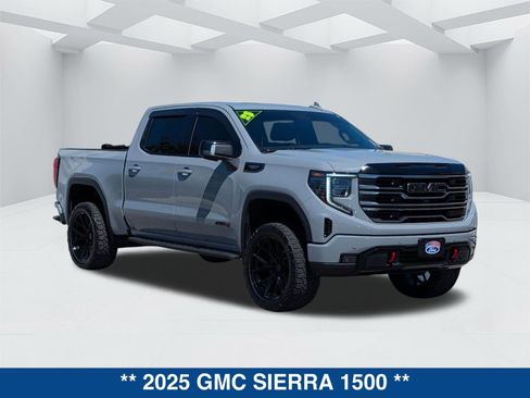 Used 2025 GMC Sierra 1500 AT4 w/ AT4 Premium Package image 2