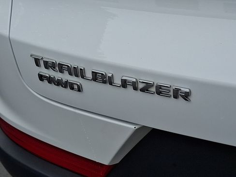 Certified 2023 Chevrolet TrailBlazer LT w/ Convenience Package AWD/4WD image 31