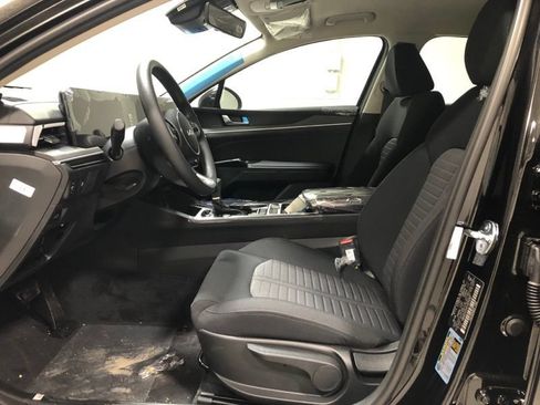 New 2026 Kia K5 LXS FWD image 17