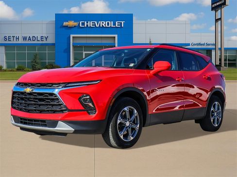 Used 2024 Chevrolet Blazer LT w/ Convenience Package image 3