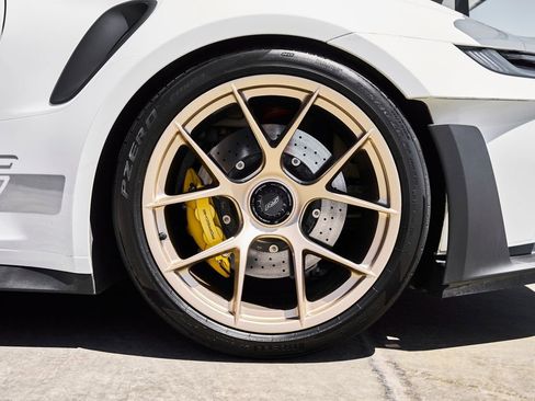 Used 2025 Porsche 911 GT3 RS w/ Weissach Package RWD image 25