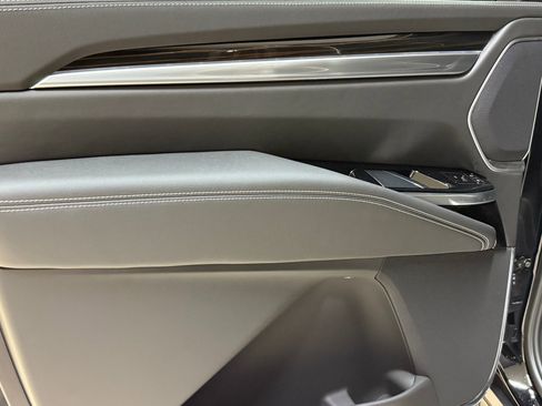 New 2025 Cadillac Escalade ESV Premium Luxury w/ Touring Package image 47