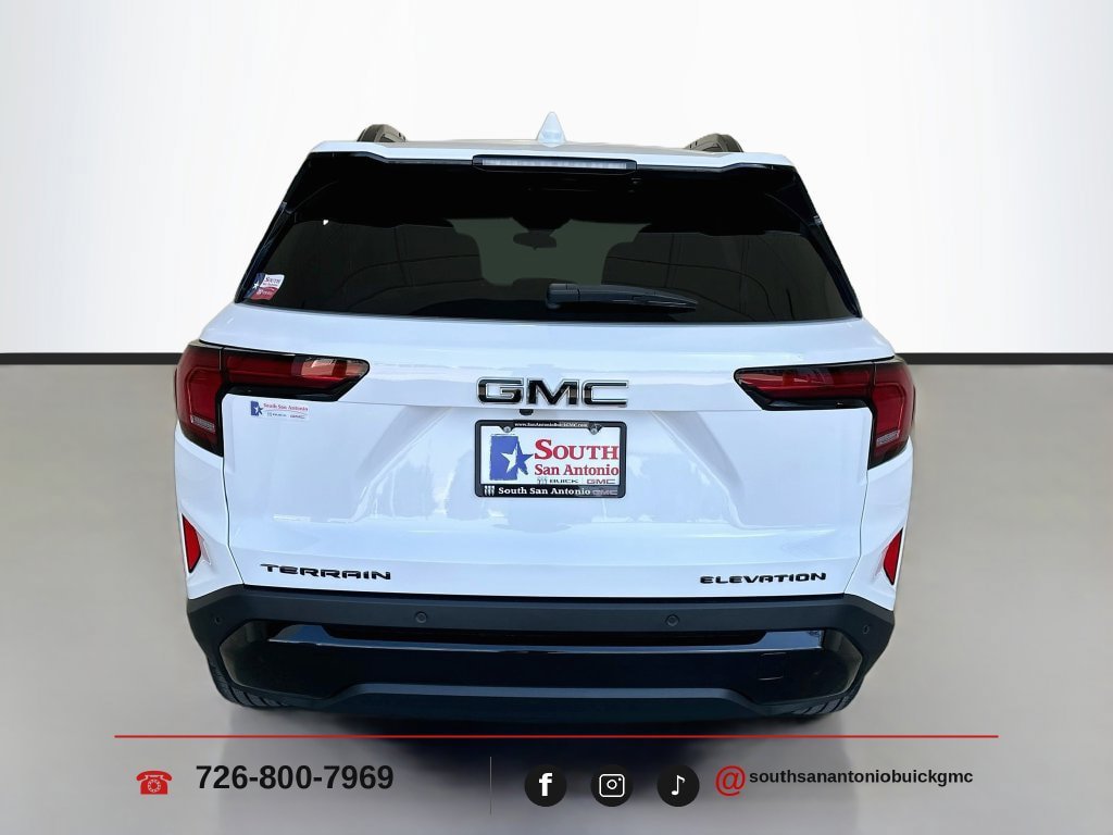New 2027 GMC Terrain Elevation w/ Elevation Premium Package FWD image 7