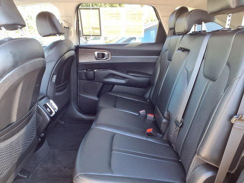 Certified 2022 Kia Sorento S image 11