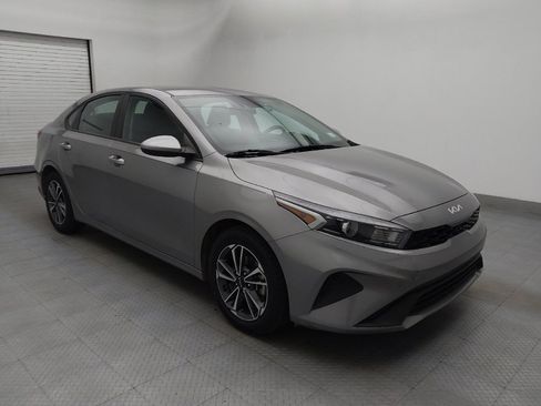 Used 2024 Kia Forte LXS FWD image 13