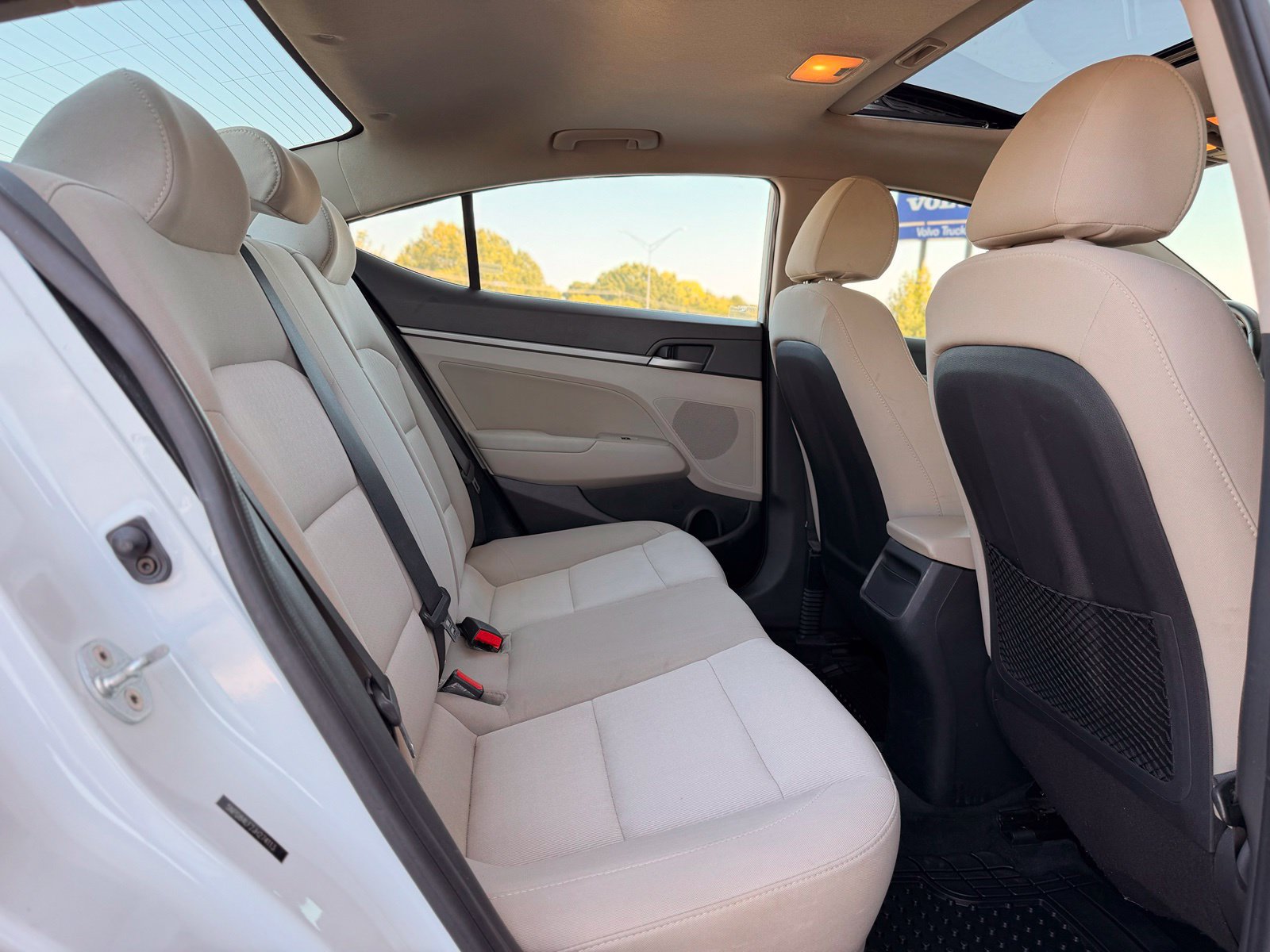 Used 2018 Hyundai Elantra Value Edition FWD image 20