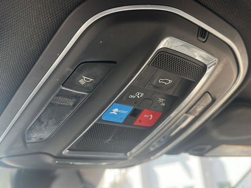 Used 2022 Jeep Grand Cherokee L Laredo image 22