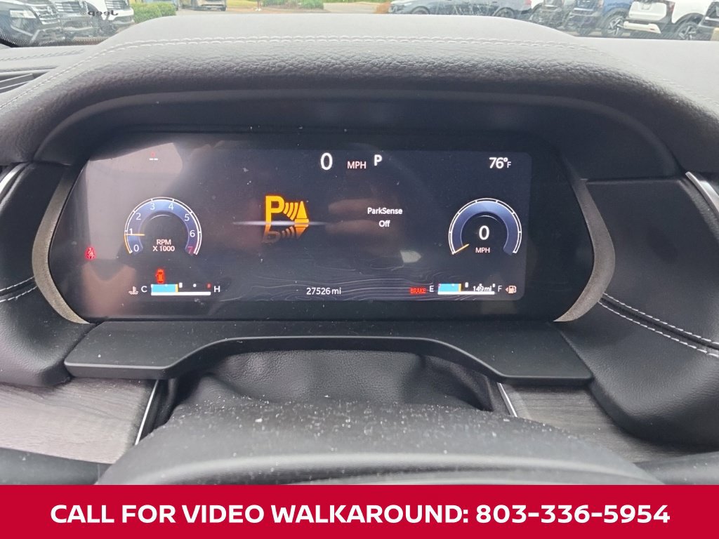 Used 2025 Jeep Grand Cherokee Limited w/ Black Appearance Package AWD/4WD image 12