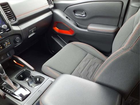 Used 2023 Nissan Frontier Pro-X w/ Pro Convenience Package image 12