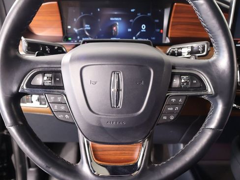 Certified 2023 Lincoln Navigator Reserve image 3