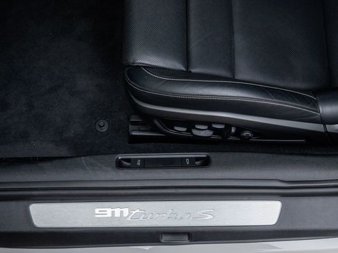 Certified 2022 Porsche 911 Turbo S AWD/4WD image 21