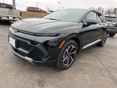 Used 2025 Chevrolet Equinox EV LT image 7