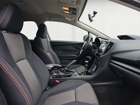 Used 2018 Subaru Crosstrek 2.0i Premium AWD/4WD image 16