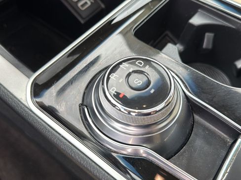 Used 2020 Ford Edge SEL w/ Convenience Package image 30