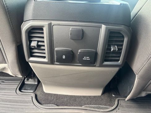Used 2020 Ford F150 XLT w/ Equipment Group 302A Luxury AWD/4WD image 26