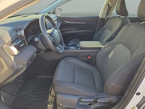 Used 2025 Toyota Camry LE FWD image 18