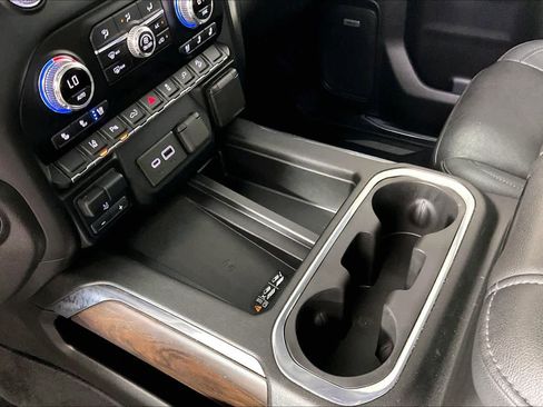 Used 2021 GMC Sierra 2500 SLT w/ Texas SLT Premium Package image 16