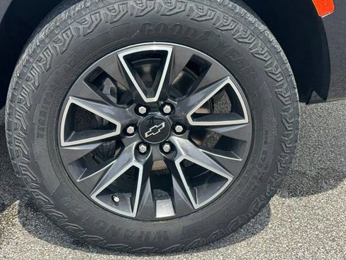 Used 2023 Chevrolet Tahoe Z71 AWD/4WD image 8