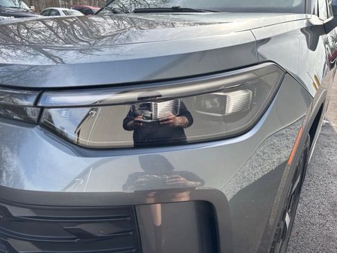 New 2025 Volkswagen Tiguan SE AWD/4WD image 7