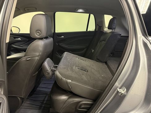 Used 2020 Buick Envision Essence image 22