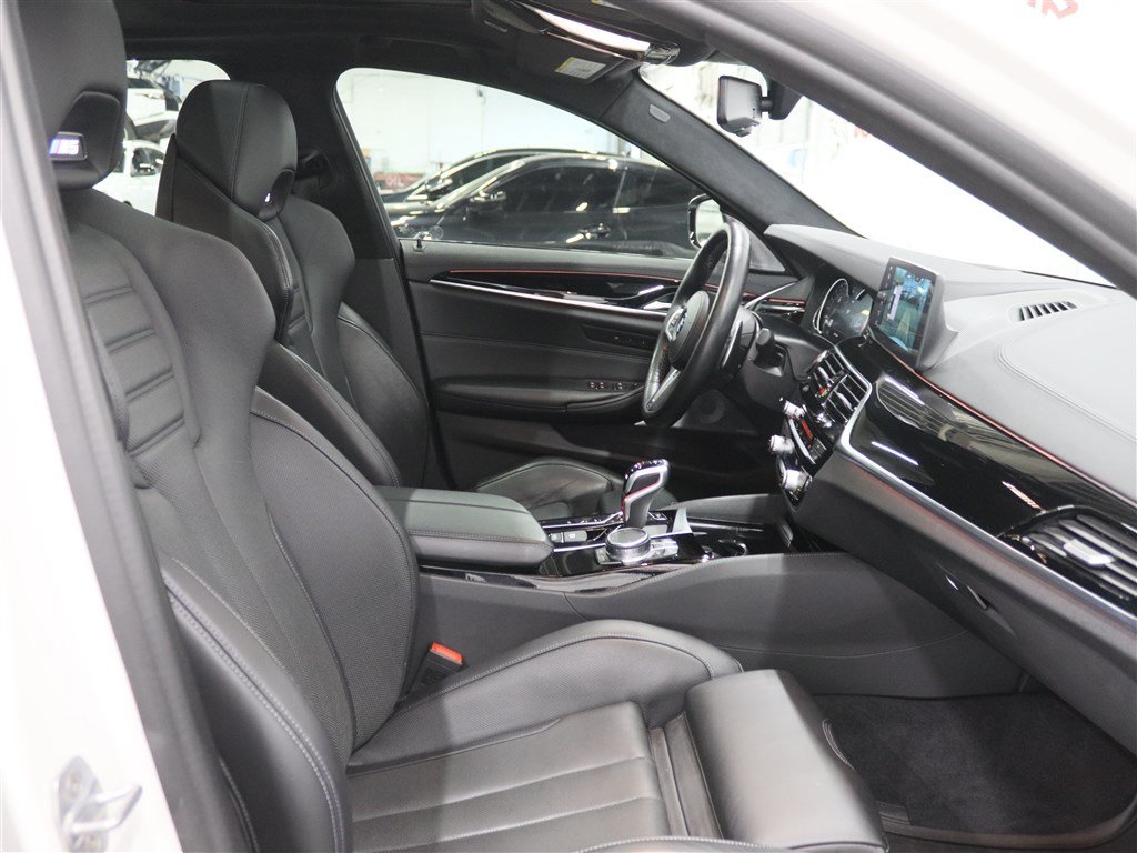 Used 2018 BMW M5 w/ Executive Package AWD/4WD image 31