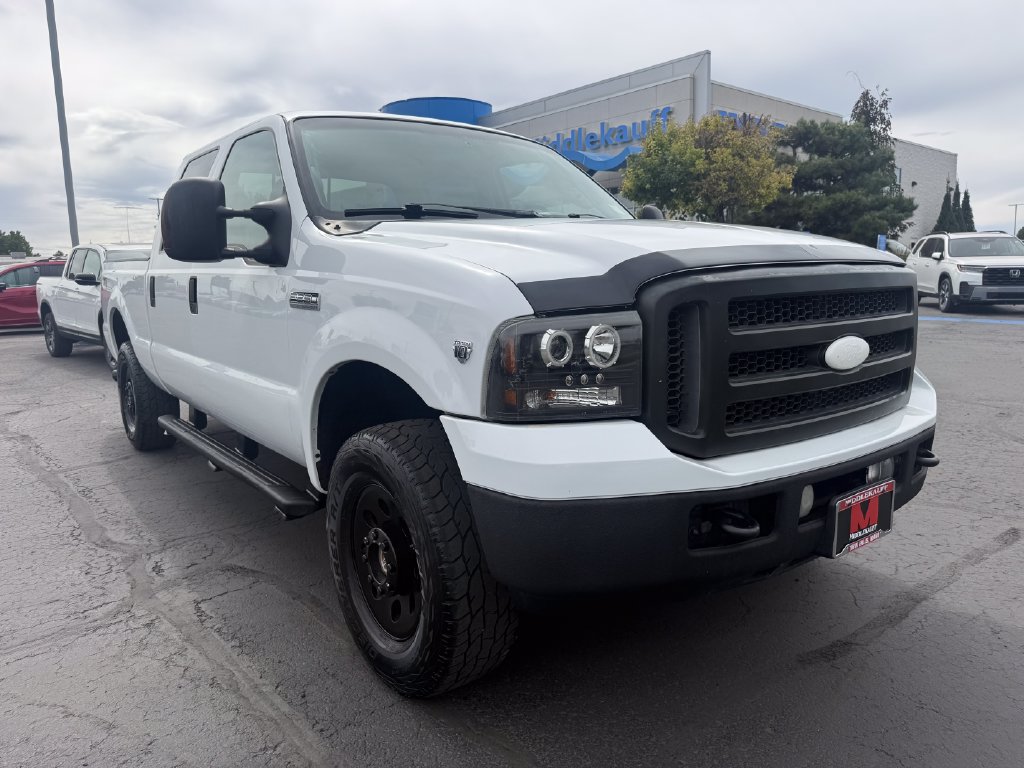Used 2005 Ford F250 XLT AWD/4WD image 1