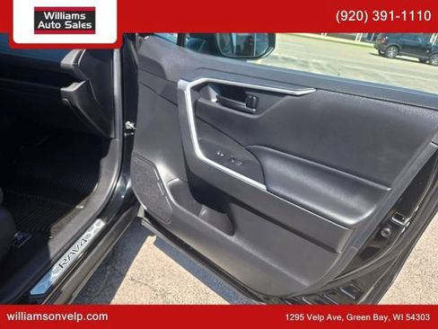Used 2023 Toyota RAV4 LE FWD image 15