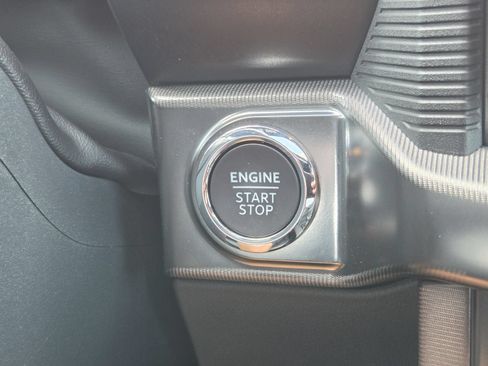 Used 2024 Ford F150 Platinum w/ Equipment Group 702A High AWD/4WD image 29