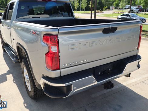 Used 2025 Chevrolet Silverado 3500 LT w/ Safety Package AWD/4WD image 26