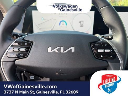 Used 2024 Kia EV6 Light RWD image 23