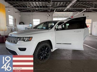 Used 2020 Jeep Grand Cherokee Altitude