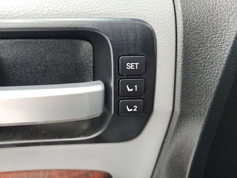 Used 2017 Toyota Sequoia Platinum AWD/4WD image 13