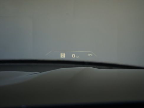 Used 2024 BMW X7 M60i w/ Executive Package image 15