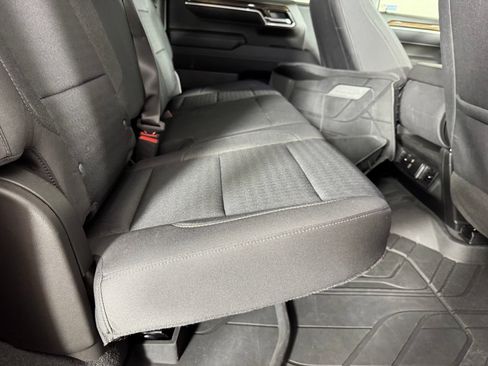 Used 2022 Chevrolet Silverado 1500 LT AWD/4WD image 35