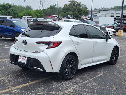 Used 2025 Toyota Corolla XSE FWD image 4
