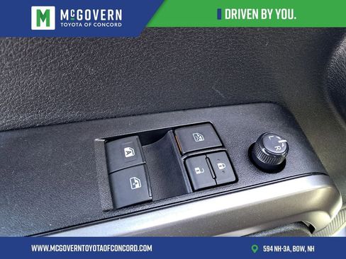 Used 2023 Toyota Tacoma SR5 RWD image 12