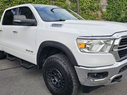 Used 2019 RAM 1500 Big Horn RWD image 3