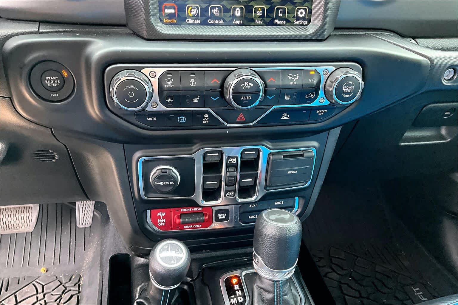 Used 2023 Jeep Wrangler Unlimited Rubicon 4xe w/ Cold Weather Group AWD/4WD image 30