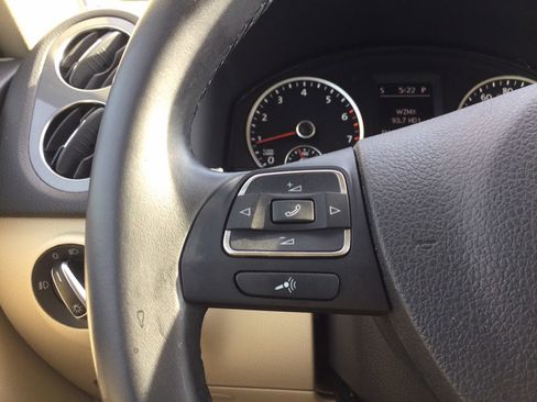 Used 2014 Volkswagen Tiguan SE AWD/4WD image 20