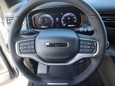 New 2025 Jeep Wagoneer Base w/ Premium Group I image 3