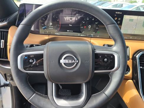 Used 2025 Nissan Armada Platinum Reserve AWD/4WD image 14