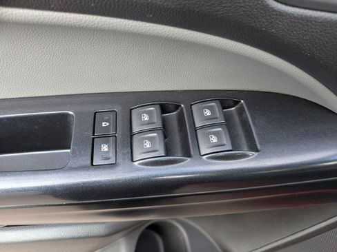 Used 2021 Chevrolet Colorado W/T w/ WT Convenience Package image 18