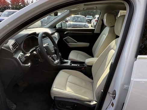 Used 2022 Audi Q3 2.0T Premium AWD/4WD image 9