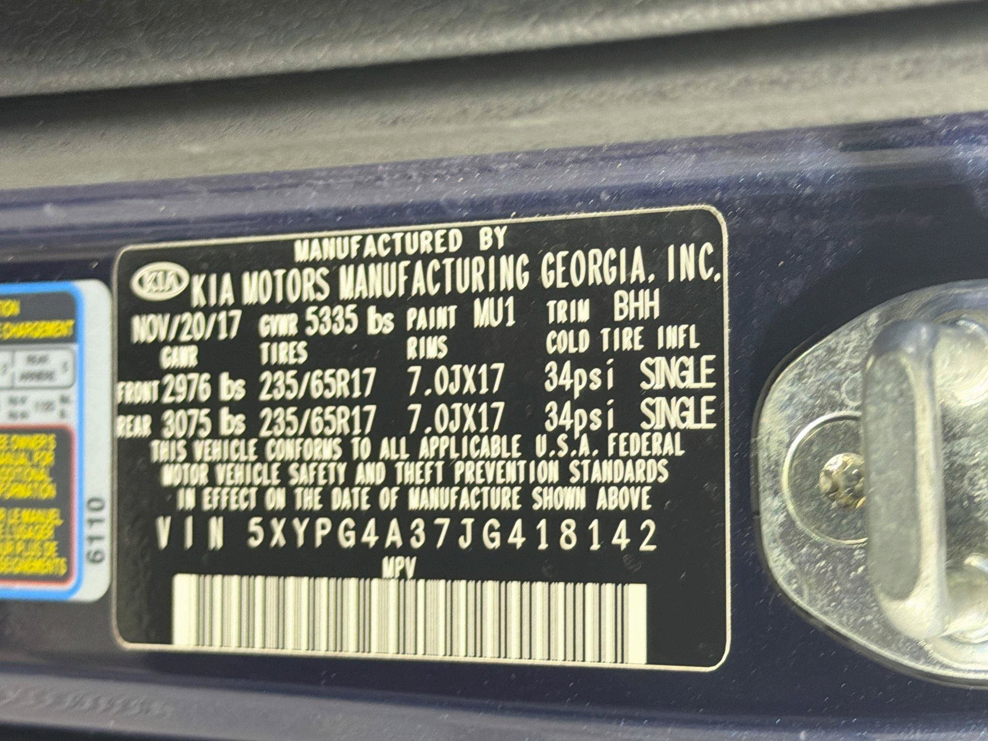 Used 2018 Kia Sorento FWD image 12