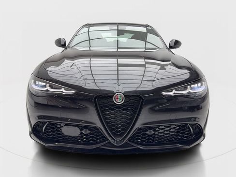 New 2026 Alfa Romeo Giulia w/ Driving Assist Package RWD image 4