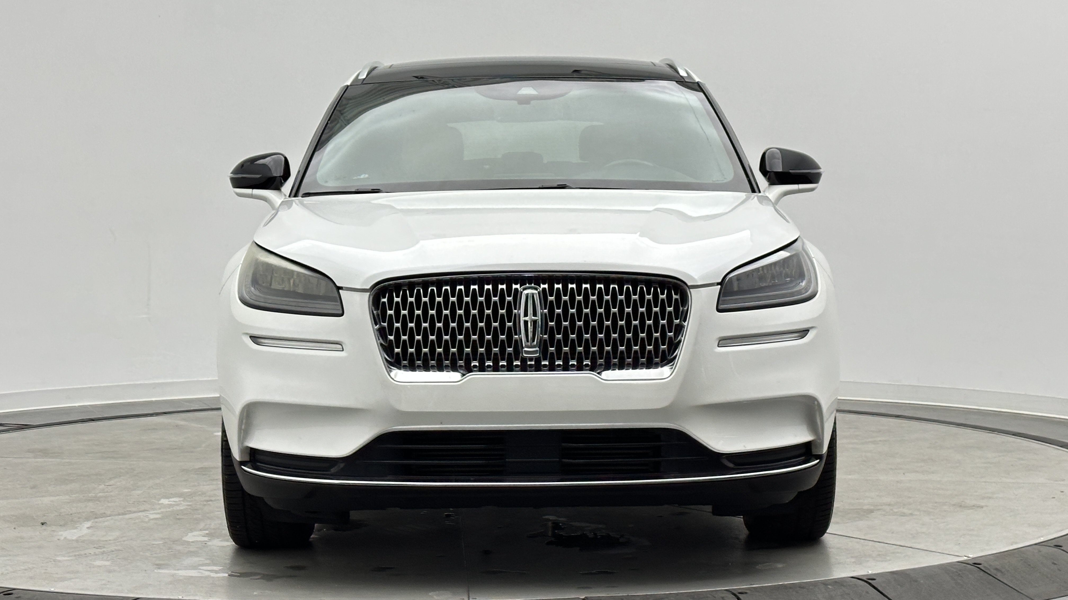 Used 2022 Lincoln Corsair Reserve w/ Elements Package FWD image 2