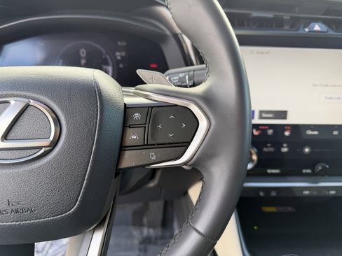 Used 2023 Lexus RZ 450e Premium image 26