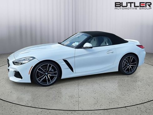 Used 2020 BMW Z4 sDrive30i w/ Executive Package RWD image 3