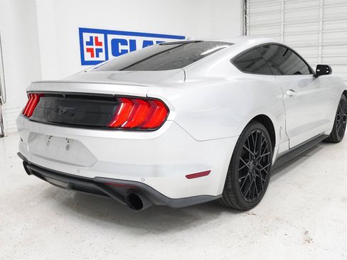 Used 2018 Ford Mustang Coupe w/ Equipment Group 101A RWD image 22